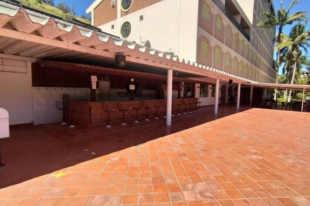 Lindo Flat Em Aguas De Lindoia Águas de Lindóia المظهر الخارجي الصورة
